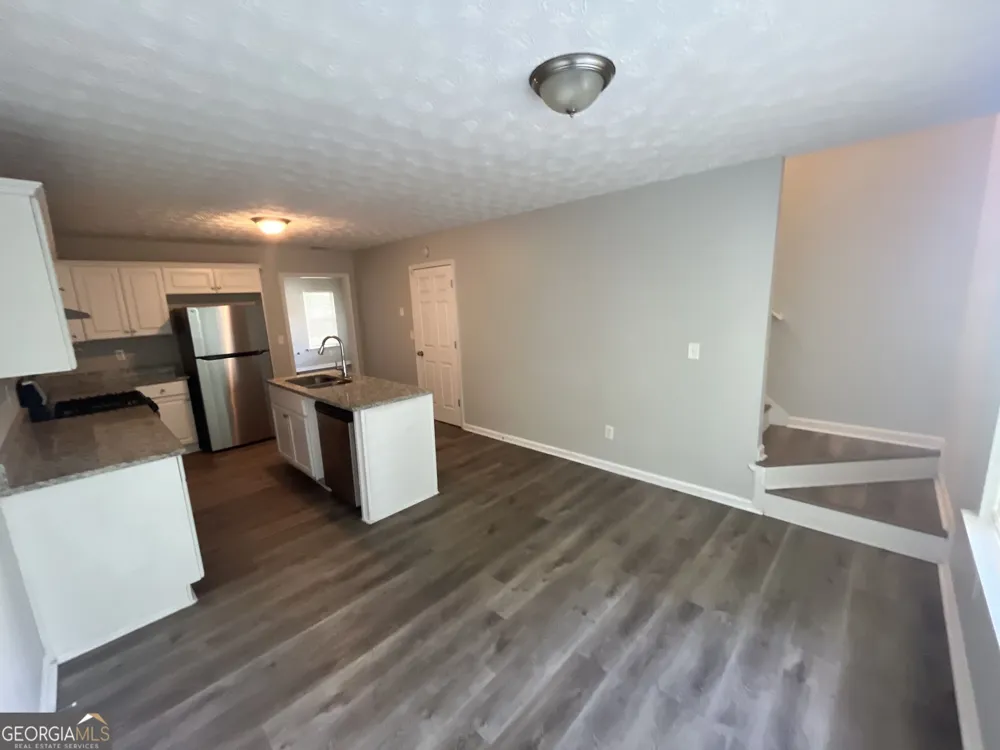 35 Creekview CT Covington, GA 30016