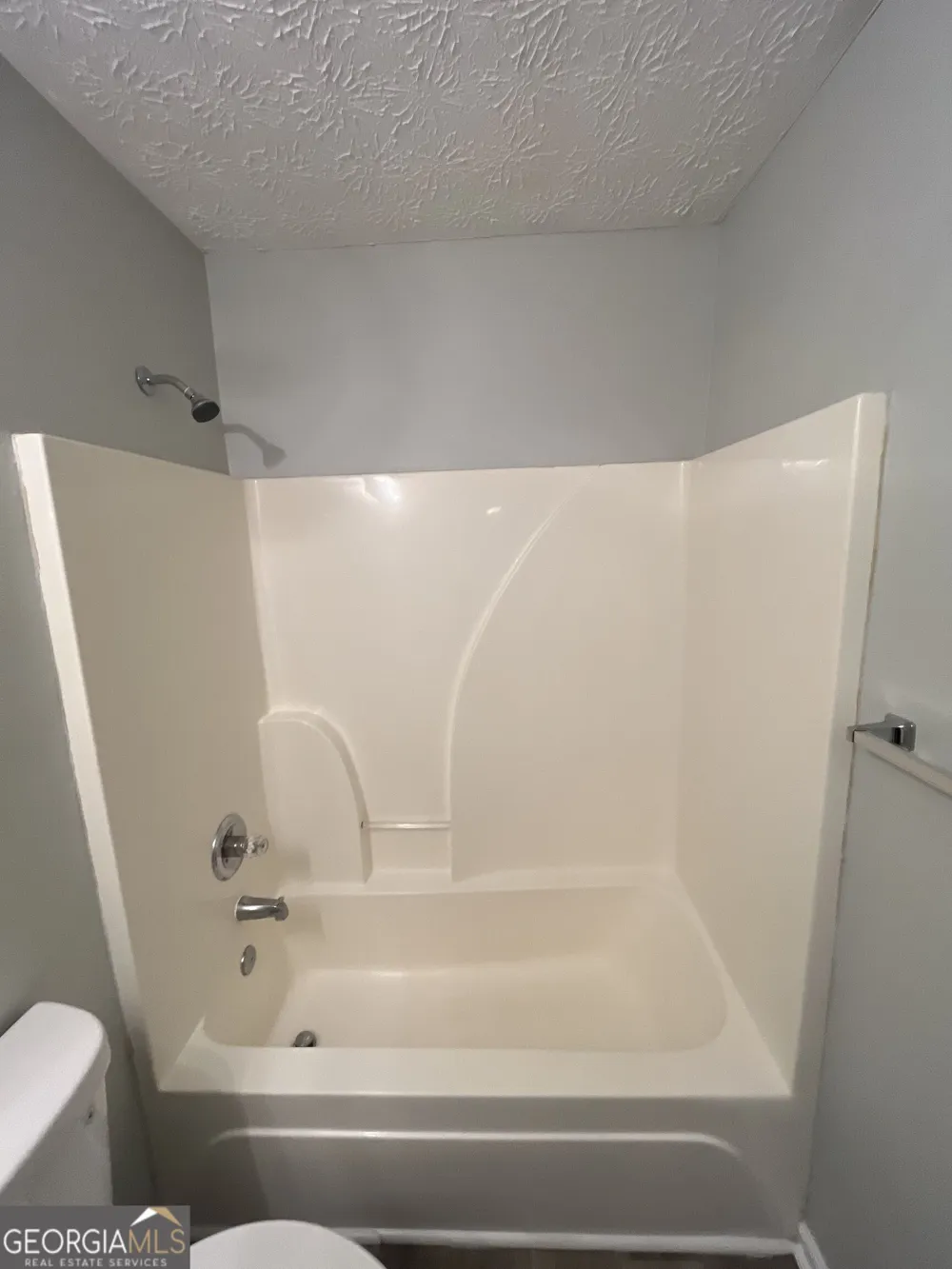 35 Creekview CT Covington, GA 30016
