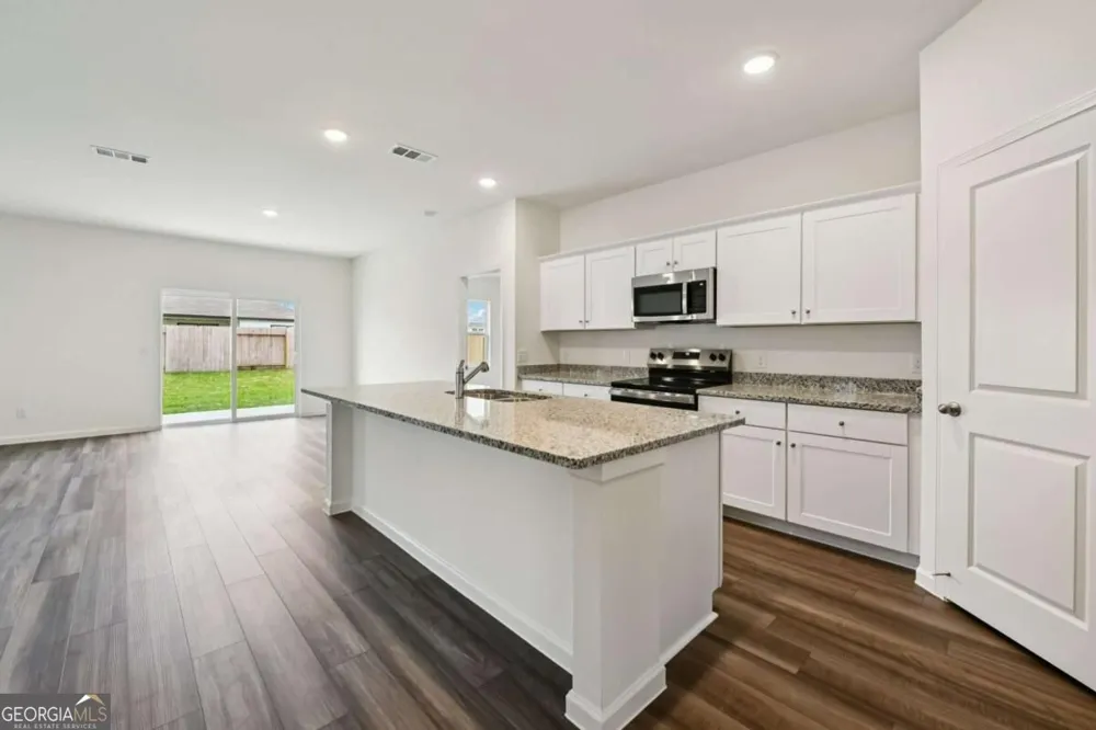 32 Crescent BLVD Carrollton, GA 30116