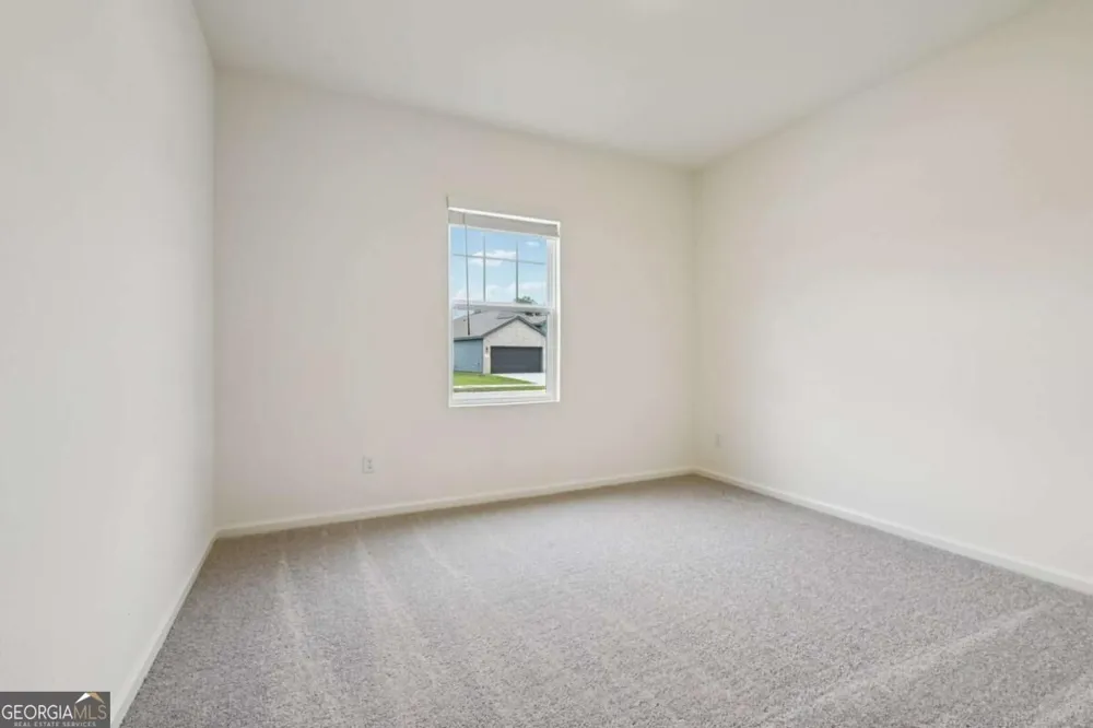 32 Crescent BLVD Carrollton, GA 30116