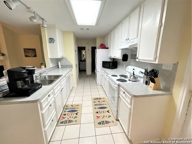 440 WATTS Canyon Lake, TX 78133