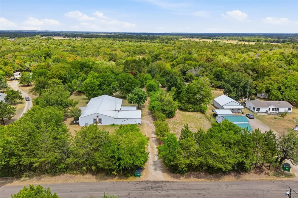 521 Vz County Road 3501 Wills Point, TX 75169