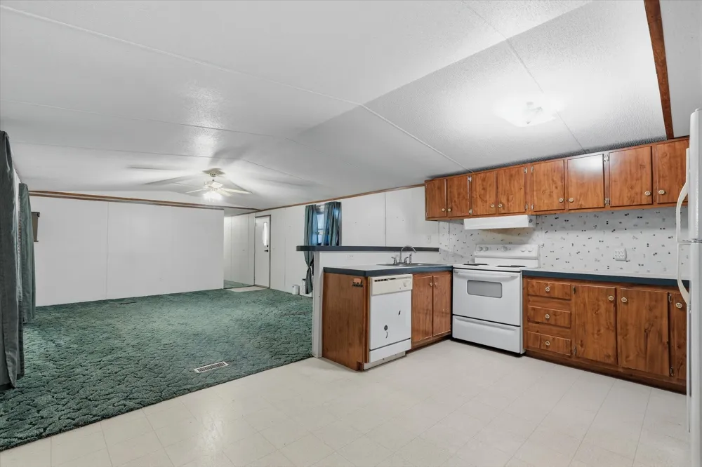 521 Vz County Road 3501 Wills Point, TX 75169