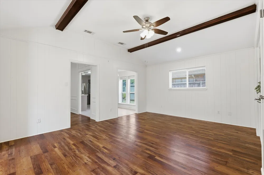 18512 Featherwood Drive Dallas, TX 75252
