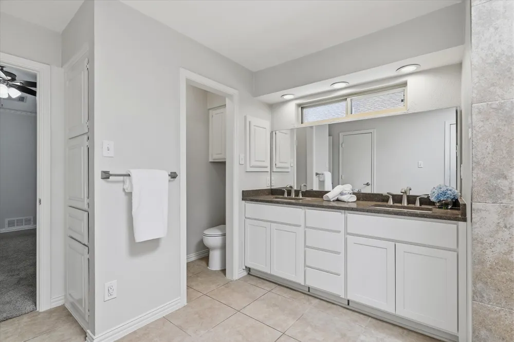 18512 Featherwood Drive Dallas, TX 75252