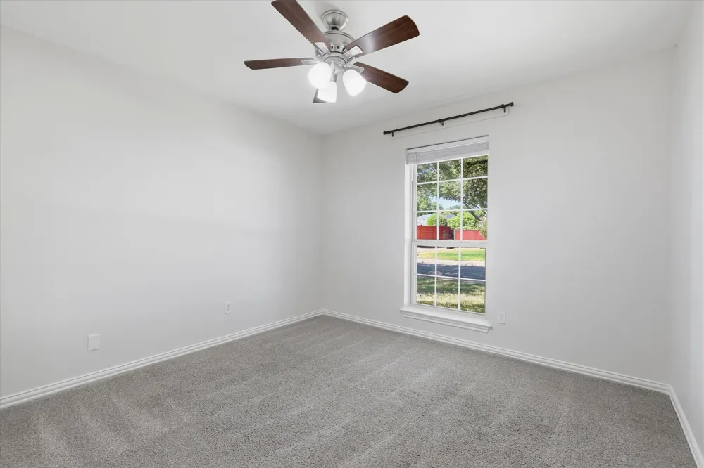 18512 Featherwood Drive Dallas, TX 75252