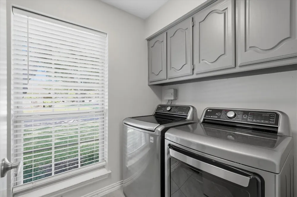 18512 Featherwood Drive Dallas, TX 75252