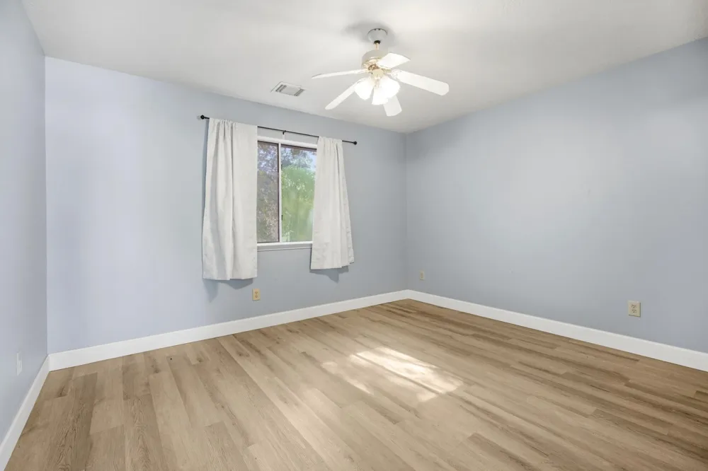 1326 Shrub Oak Drive League City, TX 77573