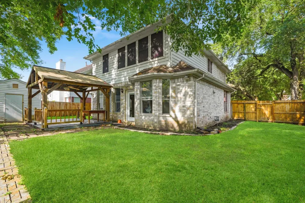 1326 Shrub Oak Drive League City, TX 77573