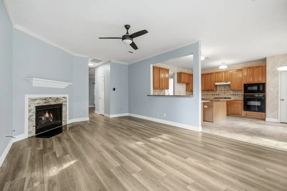 1326 Shrub Oak Drive League City, TX 77573