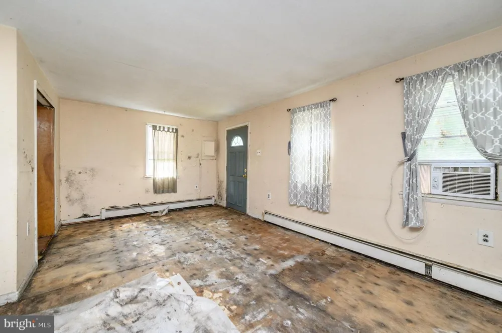 2114 HANOVER BOULEVARD Browns Mills, NJ 08015