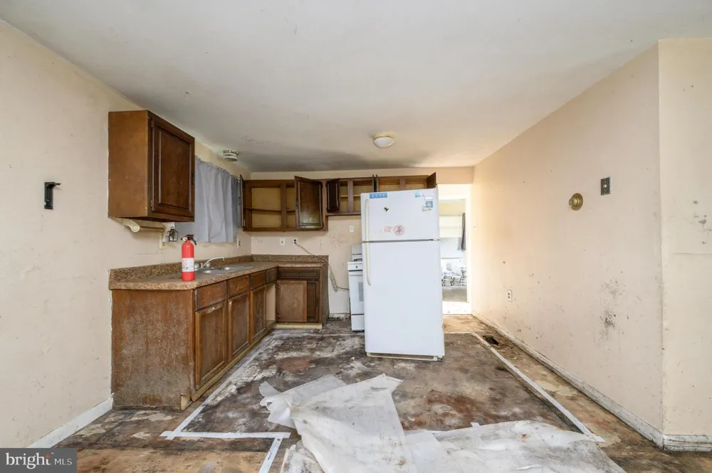 2114 HANOVER BOULEVARD Browns Mills, NJ 08015