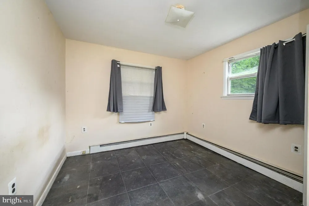 2114 HANOVER BOULEVARD Browns Mills, NJ 08015