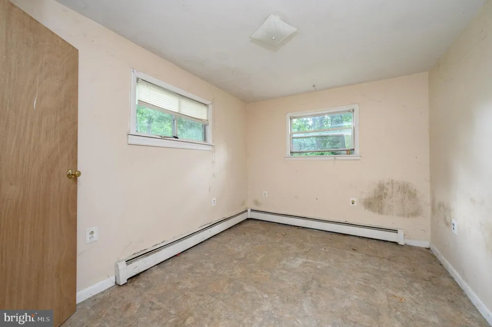 2114 HANOVER BOULEVARD Browns Mills, NJ 08015