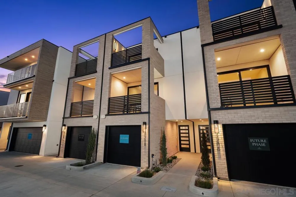 4222 Tonopah Ave San Diego, CA 92110