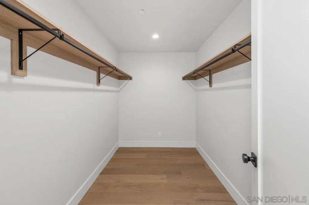 4222 Tonopah Ave San Diego, CA 92110
