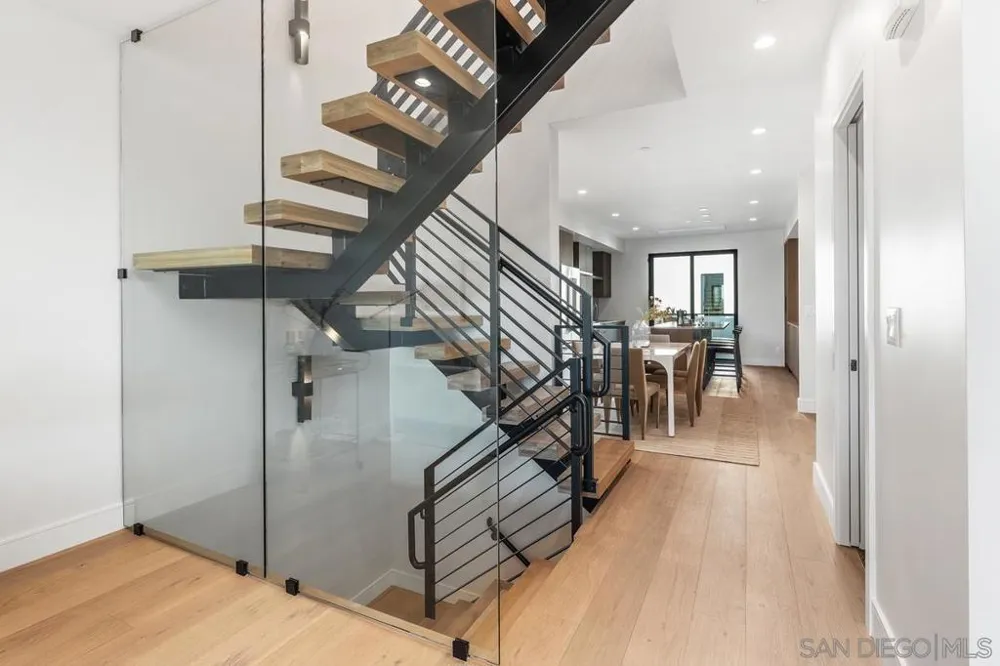 4222 Tonopah Ave San Diego, CA 92110