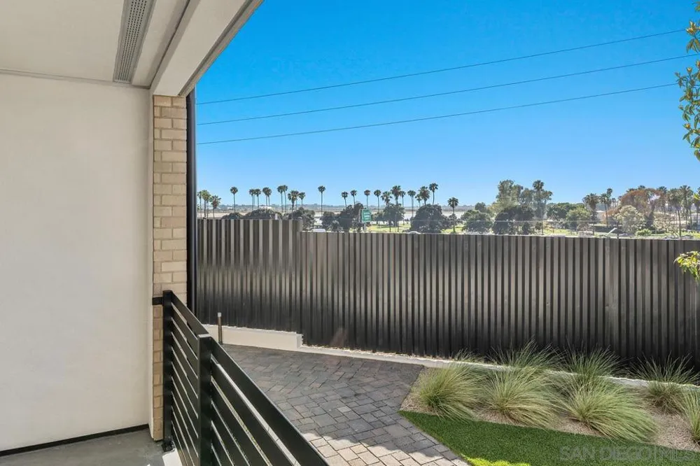 4222 Tonopah Ave San Diego, CA 92110