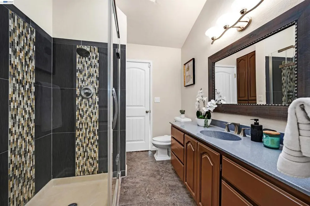 38351 Paseo Padre Pkwy Fremont, CA 94536