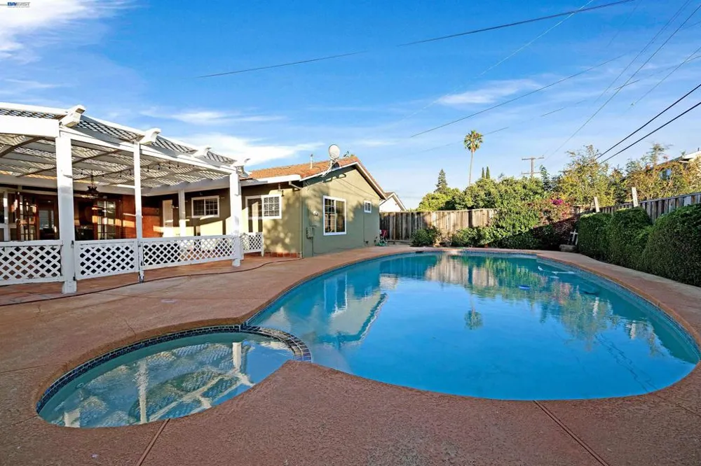 38351 Paseo Padre Pkwy Fremont, CA 94536