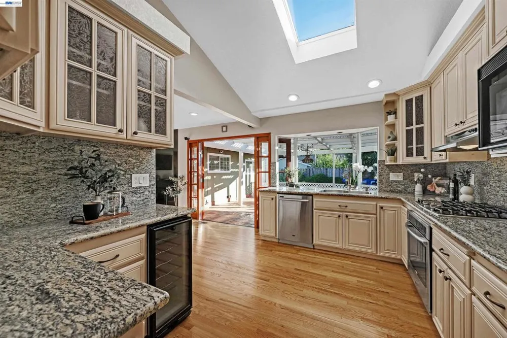 38351 Paseo Padre Pkwy Fremont, CA 94536