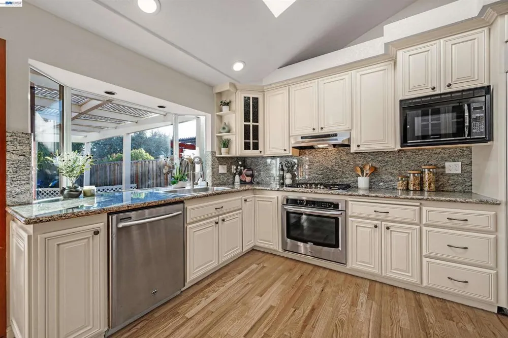 38351 Paseo Padre Pkwy Fremont, CA 94536