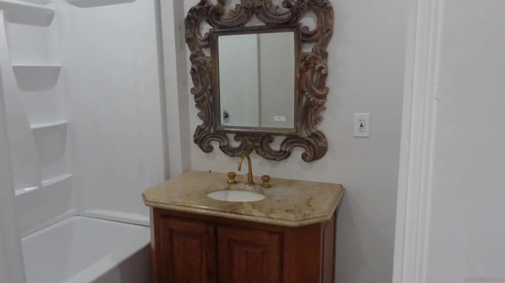 3730 Silverleaf Lane Vista, CA 92084
