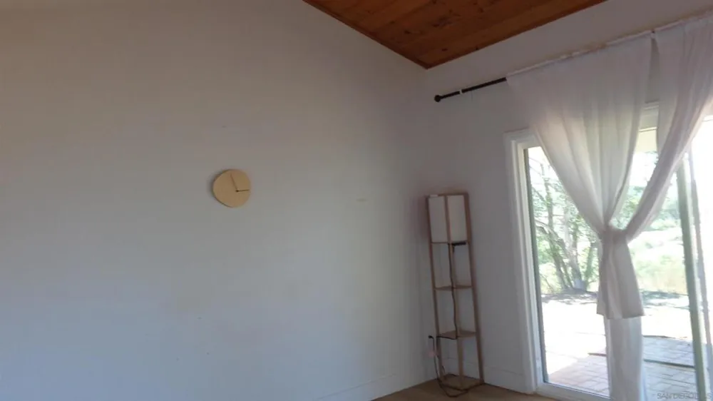 3730 Silverleaf Lane Vista, CA 92084