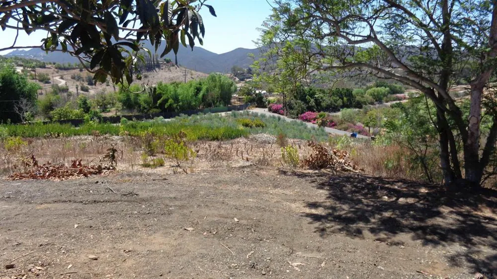 3730 Silverleaf Lane Vista, CA 92084