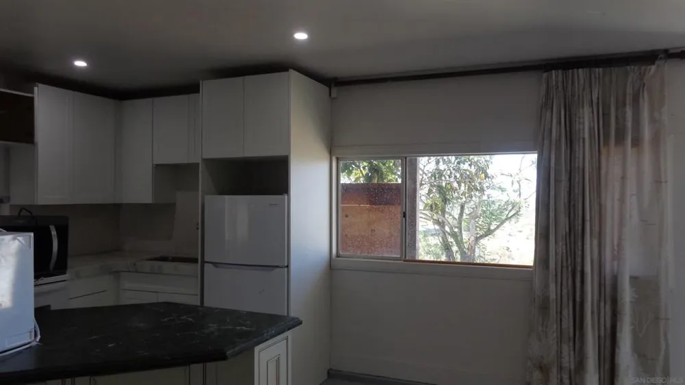 3730 Silverleaf Lane Vista, CA 92084