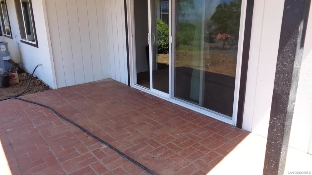 3730 Silverleaf Lane Vista, CA 92084