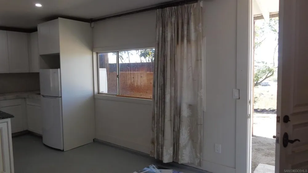 3730 Silverleaf Lane Vista, CA 92084