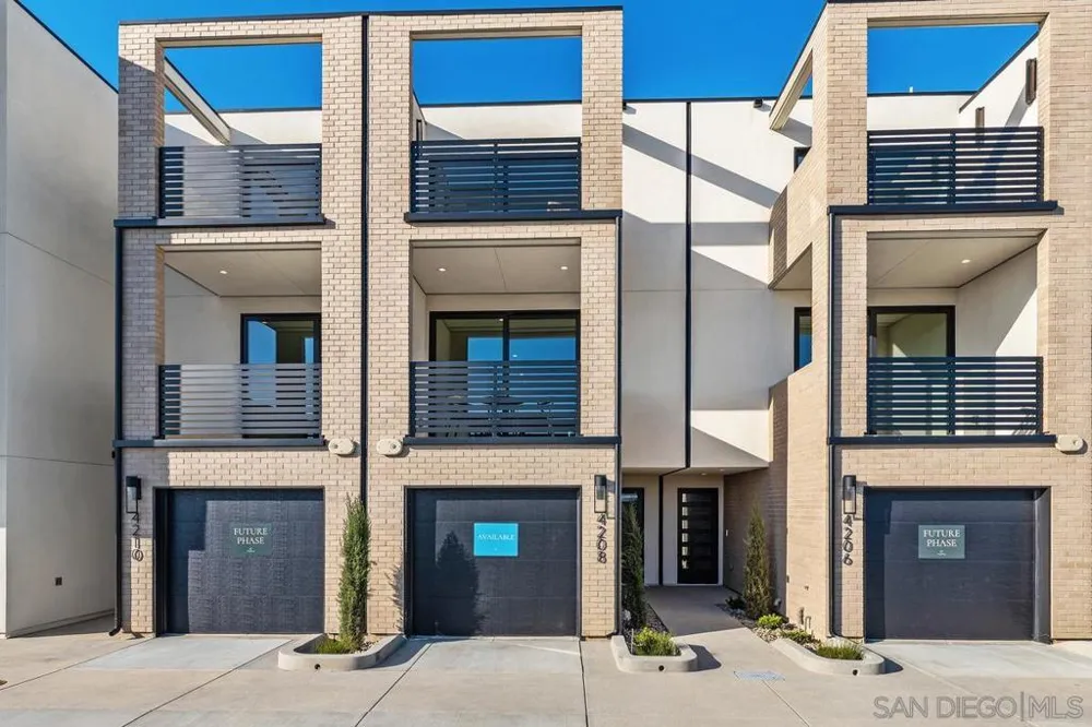 4202 Tonopah St San Diego, CA 92110