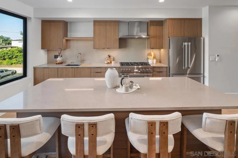 4202 Tonopah St San Diego, CA 92110
