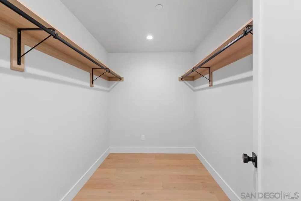 4202 Tonopah St San Diego, CA 92110