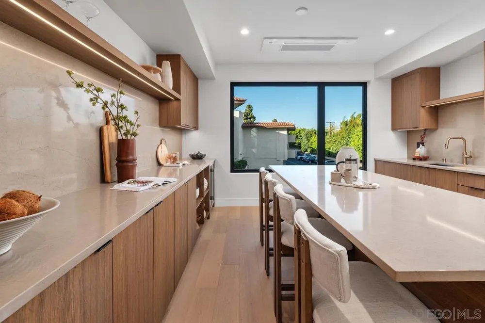 4202 Tonopah St San Diego, CA 92110