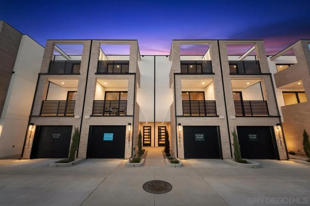 4202 Tonopah St San Diego, CA 92110