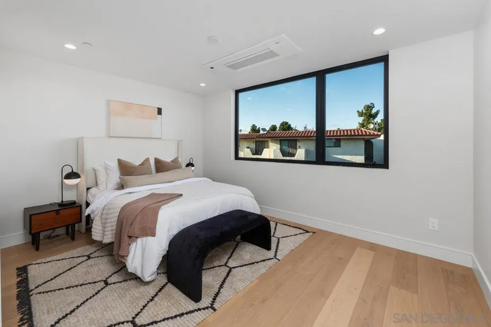 4202 Tonopah St San Diego, CA 92110