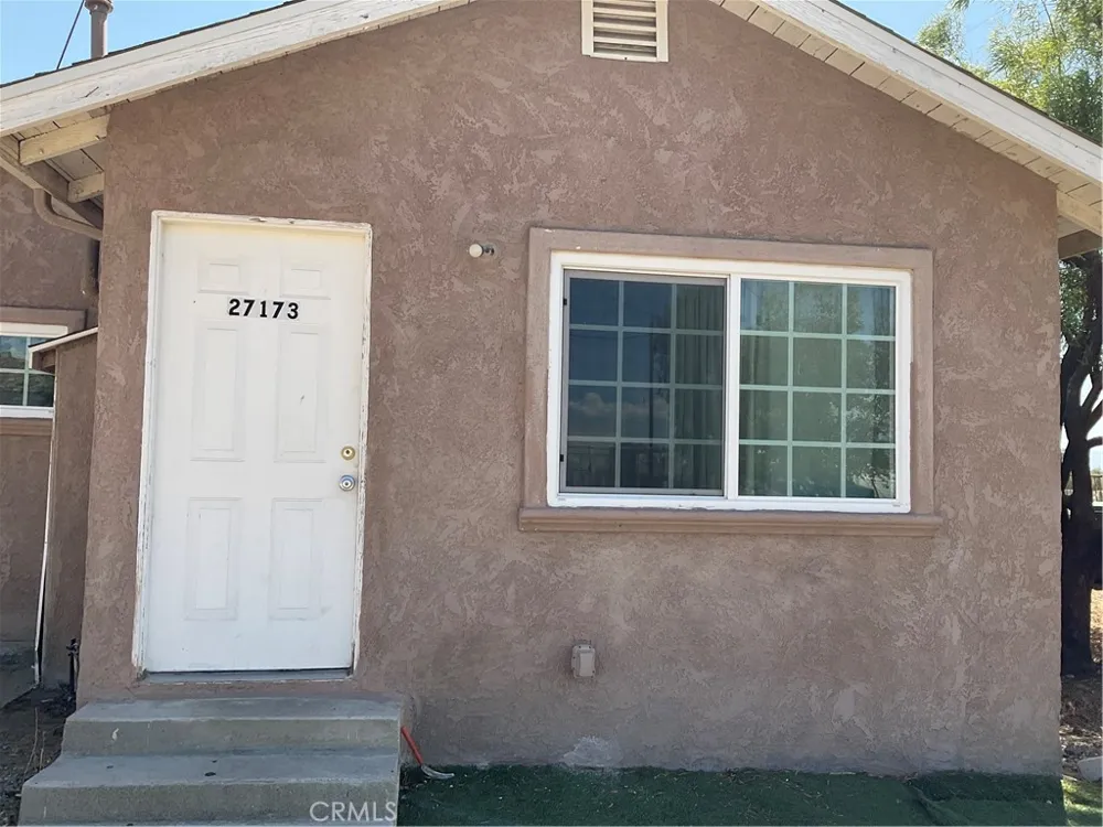 27173 Lemon Avenue Perris, CA 92571