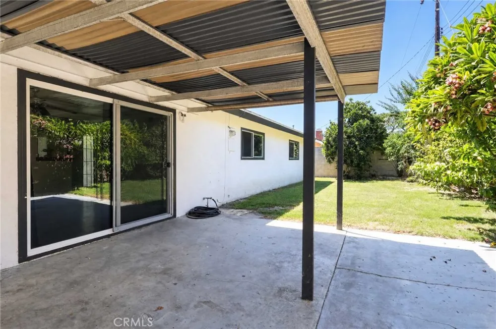1911 W Maywood Santa Ana, CA 92704