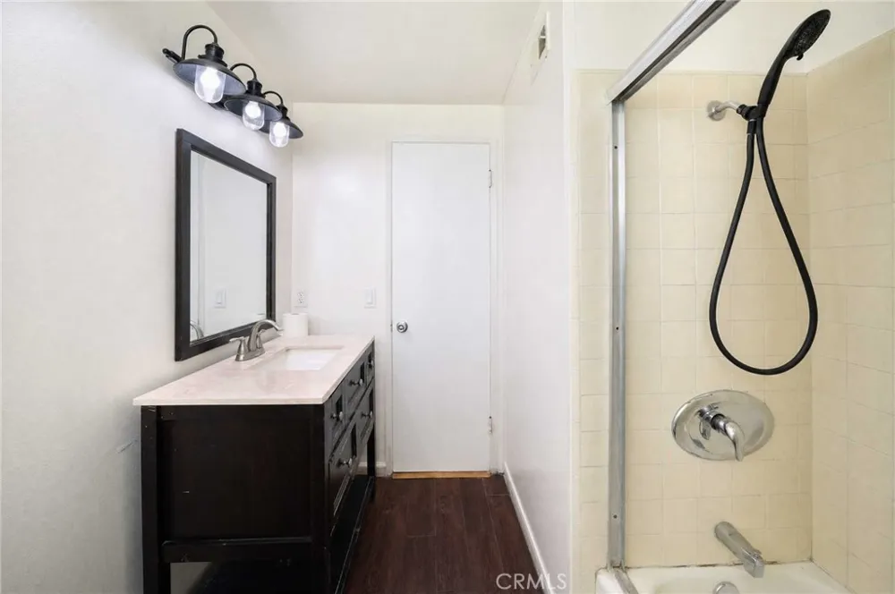 1911 W Maywood Santa Ana, CA 92704
