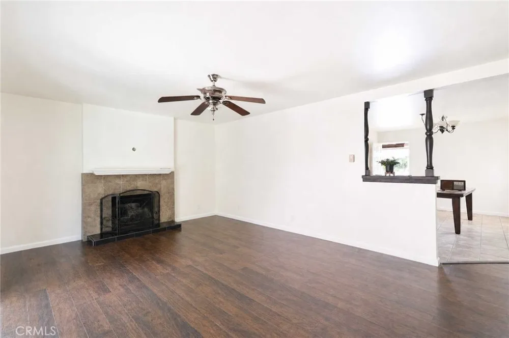 1911 W Maywood Santa Ana, CA 92704