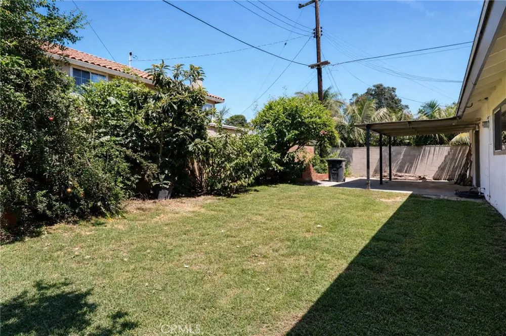 1911 W Maywood Santa Ana, CA 92704