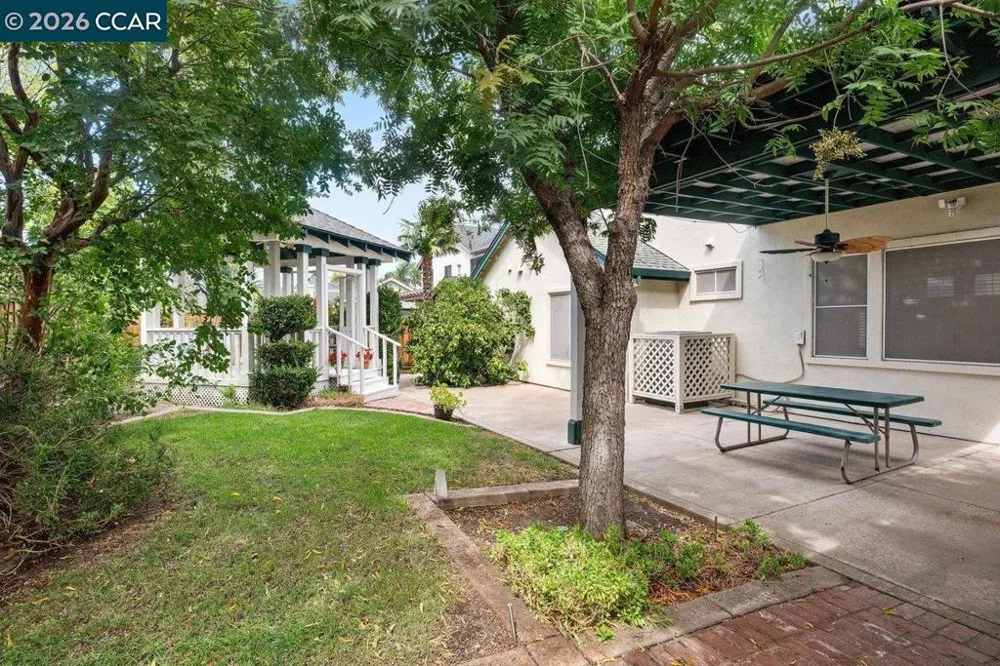 1615 Laurelbrook Dr Tracy, CA 95377