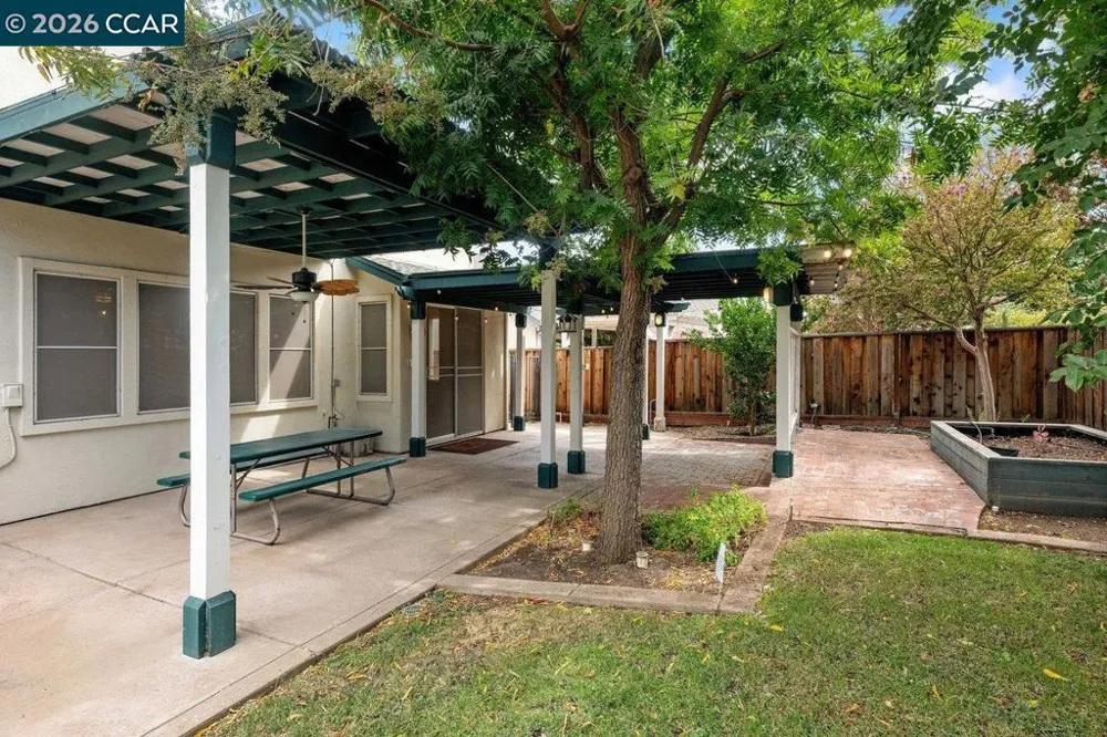 1615 Laurelbrook Dr Tracy, CA 95377