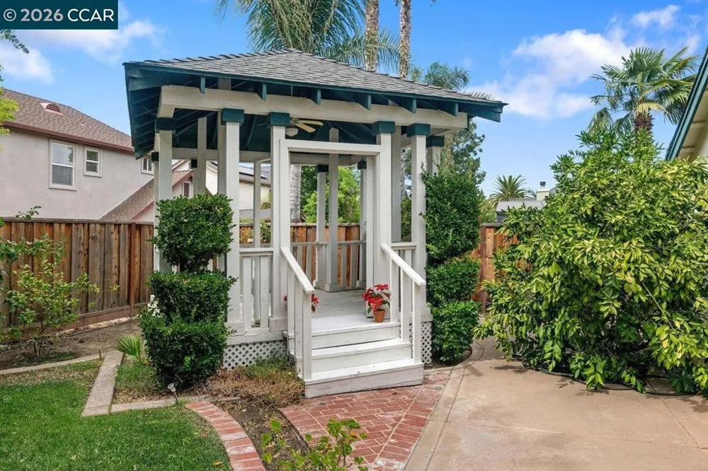 1615 Laurelbrook Dr Tracy, CA 95377