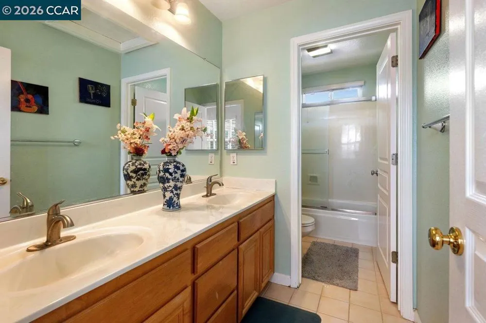 1615 Laurelbrook Dr Tracy, CA 95377