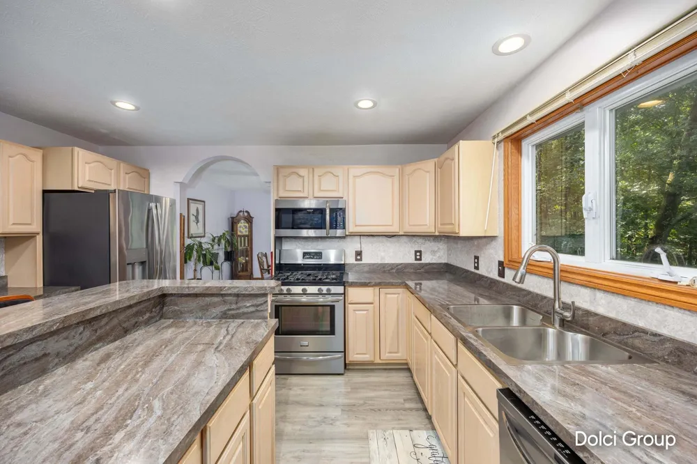 1260 Boynton Hills Avenue SE Ada, MI 49301