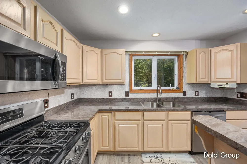 1260 Boynton Hills Avenue SE Ada, MI 49301