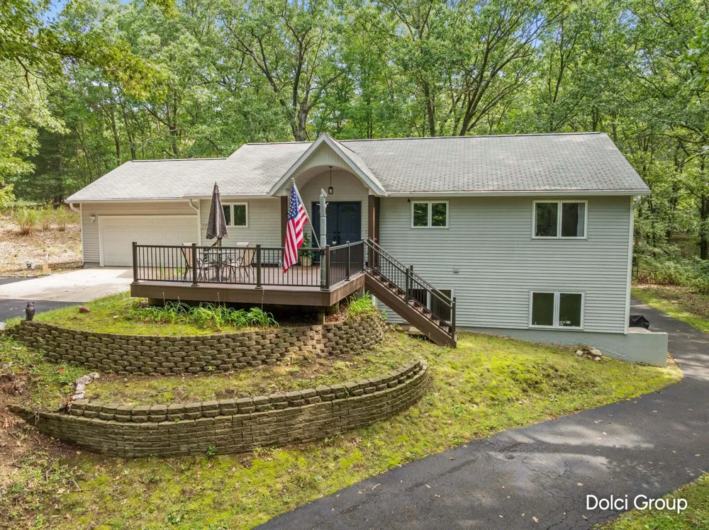 1260 Boynton Hills Avenue SE Ada, MI 49301